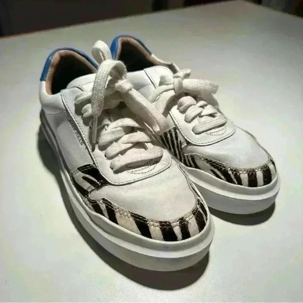 Cole Haan Women's Grandpro Rally Court Sneaker Size 5 B  W21916 White/Zebra/Blue - Picture 6 of 12